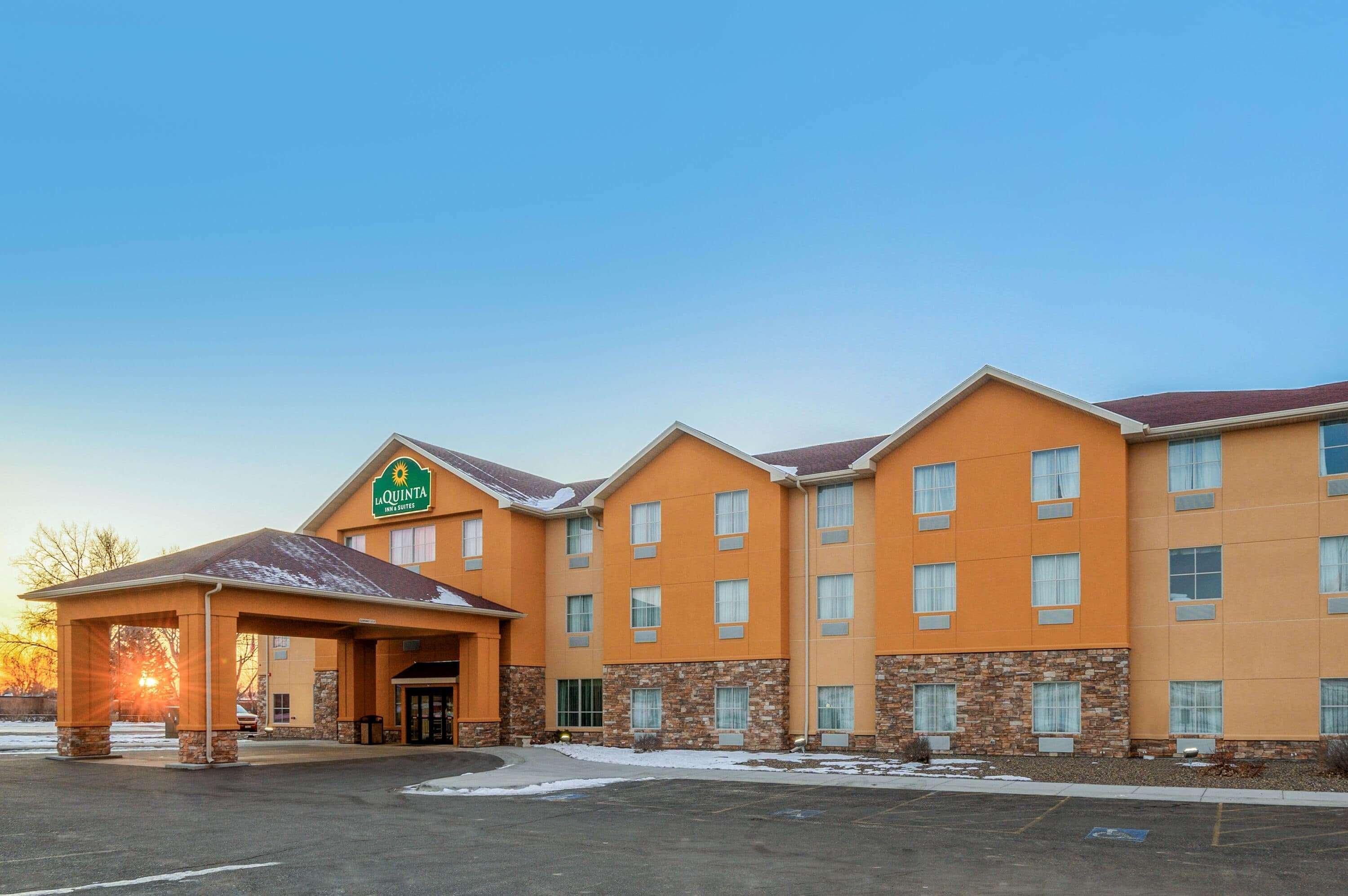 La Quinta Inn & Suites Casino And Bar By Wyndham Glendive Esterno foto