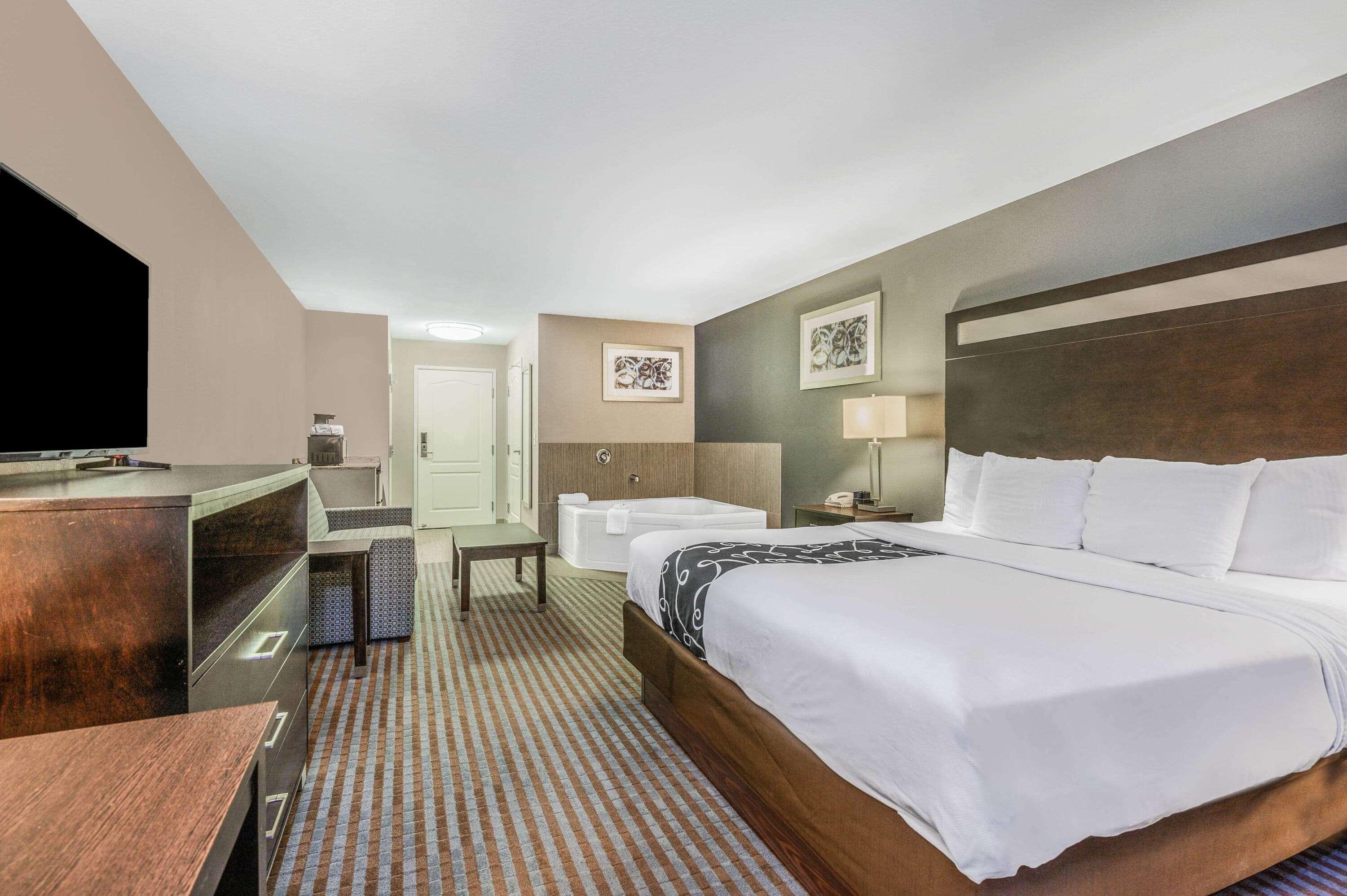 La Quinta Inn & Suites Casino And Bar By Wyndham Glendive Esterno foto