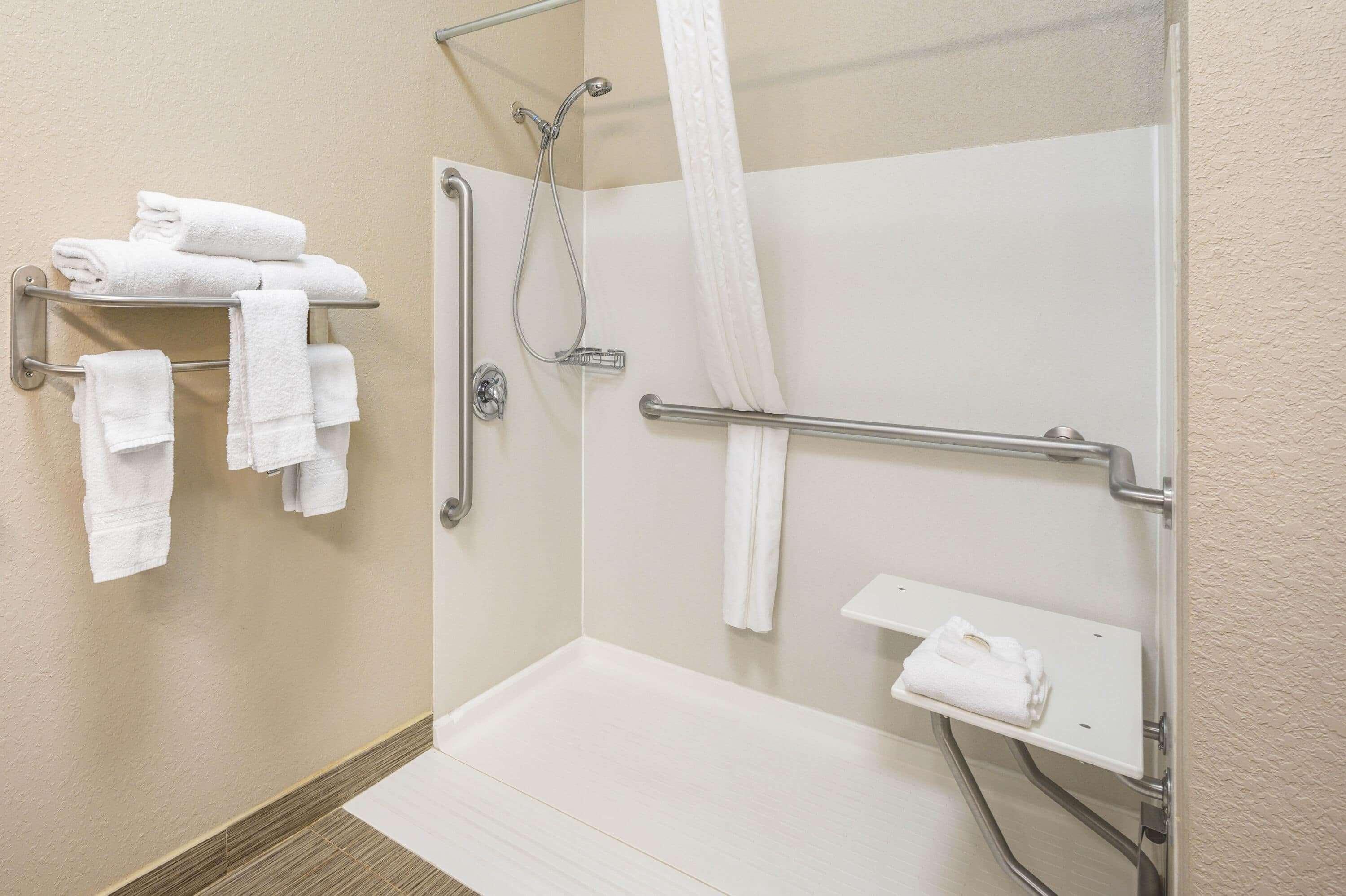 La Quinta Inn & Suites Casino And Bar By Wyndham Glendive Esterno foto